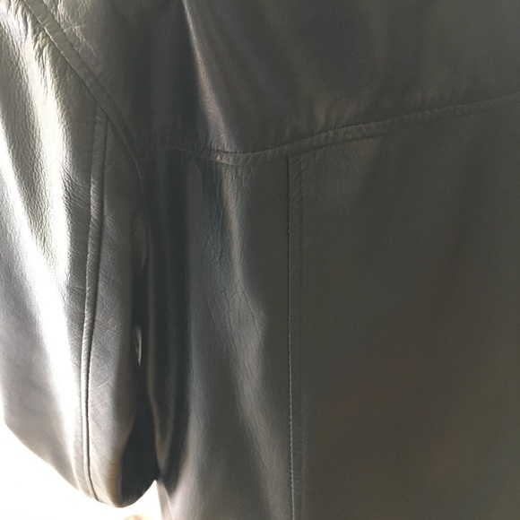 Buttery soft leather jacket - Picture 7 of 10